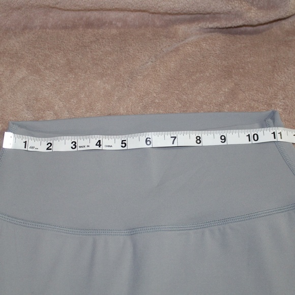 NWT Gray MFD High Waisted Flare Yoga Legging in Sz (M) - Picture 9 of 11